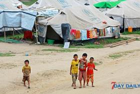 ကခ်င္စစ္ေရွာင္မ်ား အခက္ႀကံဳေန၍ အစိုးရက ထိေရာက္စြာ ေထာက္ပံ့ကူညီရန္ လူ႔အခြင့္အေရးေကာ္မရွင္ထုတ္ျပန္