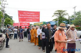 အမ်ိဳးသားႀကီးပြားတိုးတက္ေရးကုမၸဏီ၏ ဥပေဒမဲ့ လုပ္ေဆာင္မႈမ်ားသည္ မိုးထိမိုးမိေဒသခံ တိုင္းရင္းသားလုပ္ငန္းရွင္မ်ားႏွင့္မသက္ဆုိင္ေၾကာင