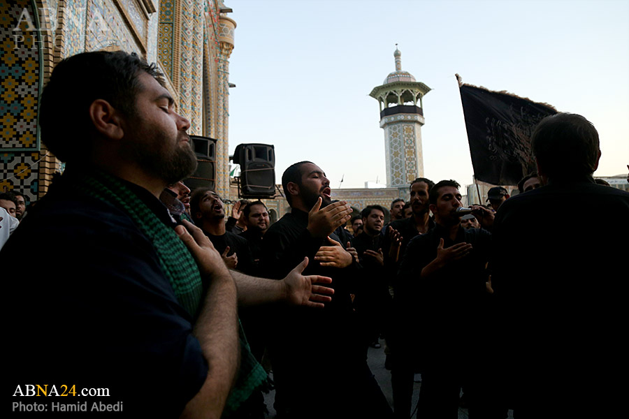 “Procesión de Luto en las Calles de Qom por el Aniversario de la Demolición del Cementerio de Baqi’”