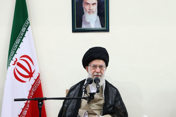 最高指導者、「イランは西側の人権擁護を主張する国々の対極にいる」