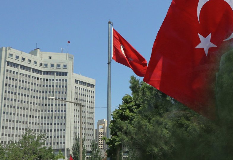 تركيا تتهم الاتحاد الأوروبي بالنفاق والتناقض 