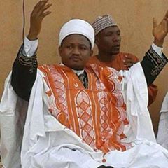 DAGA RANAR DA AKA KAWO MIN RIWAYA KWAYA DAYA DA ISNADI TABBATACCE CEWA IMAM ALI YACE DUK WANDA YACE NA FI SAYYIDINA ABUBAKAR A Y