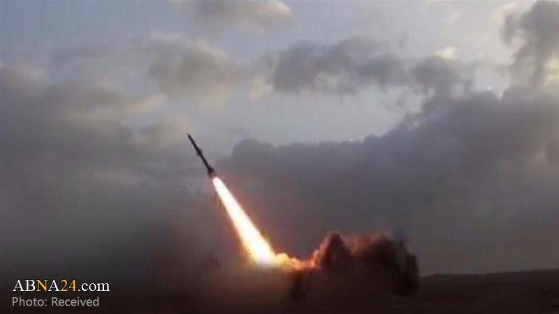 Yemeni army pound Saudi-led coalition militants by ballistic missile in Al-Hudaydah