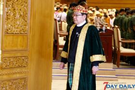 ေနျပည္ေတာ္လႊတ္ေတာ္သံုးရပ္ကို ဇူလုိင္ ၂၃ ရက္တြင္ ျပန္လည္စတင္ရန္ေခၚယူ