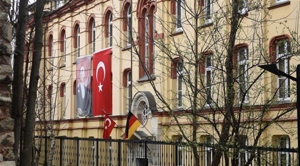الشرطة التركية تغلق مدرسة ألمانية في إزمير