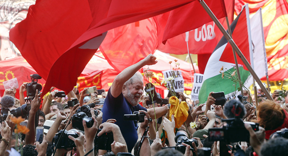 Lula reafirma que será candidato à Presidência