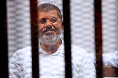 إلغاء إدراج مرسي وعدد من قيادات الإخوان في "قوائم الإرهاب"