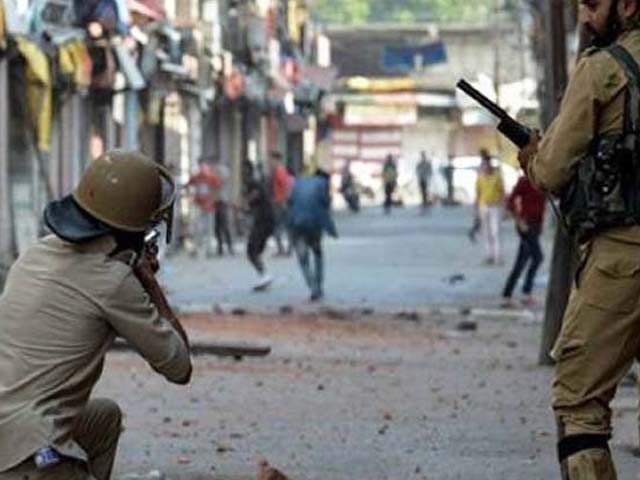 برہان وانی کی برسی سے قبل بھارتی فوج کی فائرنگ سے بچی سمیت 3 کشمیری شہید