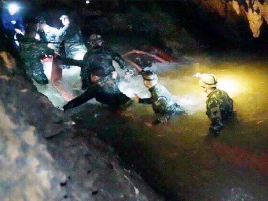 Thailand: Jami'an agaji sun ceto dalibai 6 daga cikin 12 da ke makale a kogo