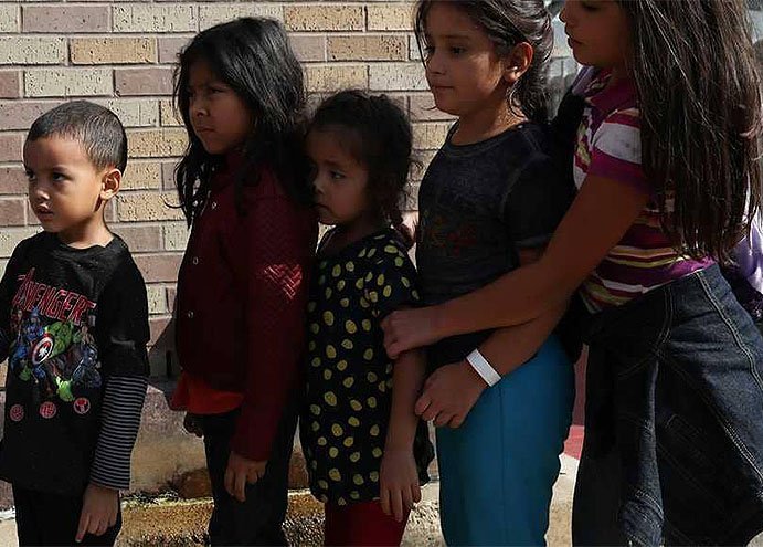 قاضية أميركية ترفض طلب الحكومة "احتجاز" أطفال المهاجرين