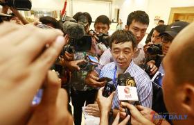 ေဒၚေအာင္ဆန္းစုၾကည္ႏွင့္ ေျမာက္ပိုင္းလက္နက္ကိုင္အဖြဲ႕မ်ား ဇူလိုင္ ၁၂ ရက္တြင္ ေတြ႕ဆံုမည္ တ႐ုတ္၏ဖိအားေၾကာင့္ ၂၁ ပင္လံုသို႔ တက္ေရာက္