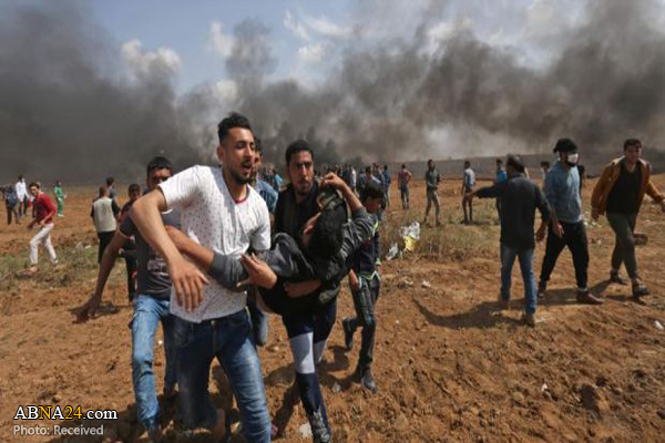 Israeli forces open fire, injure Palestinian youth in Gaza