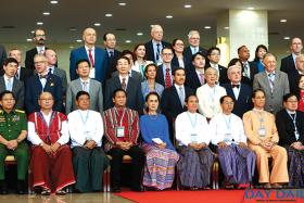 ေျမာက္ပိုင္းလက္နက္ကိုင္အဖြဲ႕မ်ား NCA လက္မွတ္ထိုးႏုိင္ေရးသည္ တ႐ုတ္ႏုိင္ငံ၏မူဝါဒဟု သံအမတ္ေျပာ
