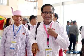  ‘‘အားမရဘူးေပါ့ဗ်ာ (NLD အစိုးရအေပၚ) ကြၽန္ေတာ္တို႔ကေတာ့ အားေပးခ်င္တယ္’’ NMSP ဒုဥကၠ႒ ႏုိင္ဟံသာႏွင့္ေတြ႕ဆံုျခင္း