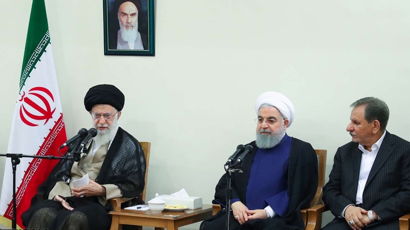 مشکلات پر قابو پانے کے لیے انقلابی جذبہ اور عزم محکم لازم: رہبر انقلاب اسلامی