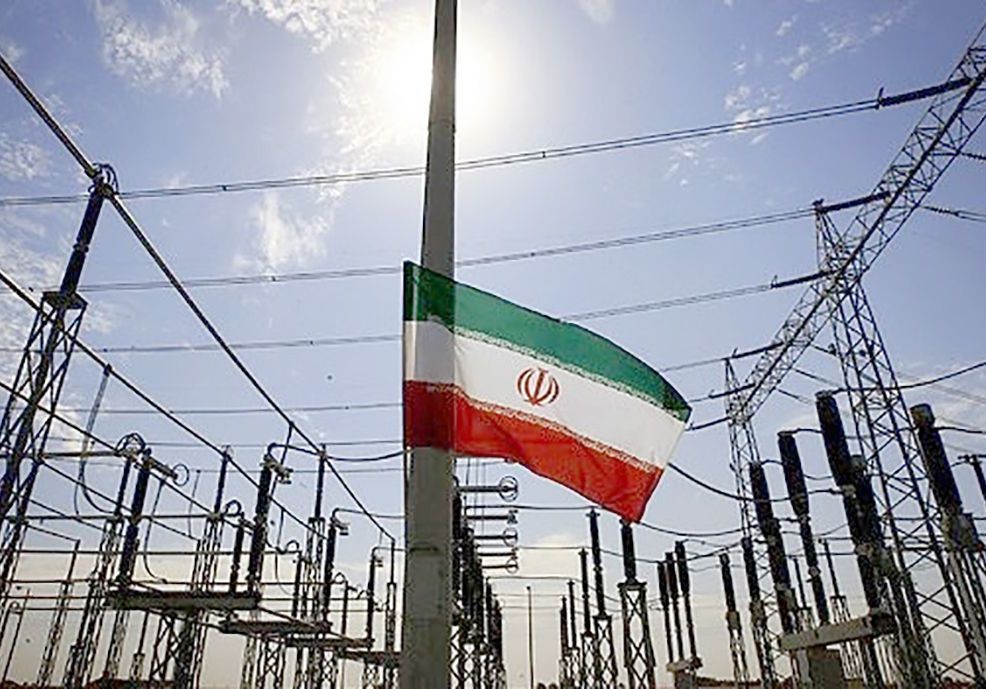 طهران توضح سبب قطع "الكهرباء" عن العراق