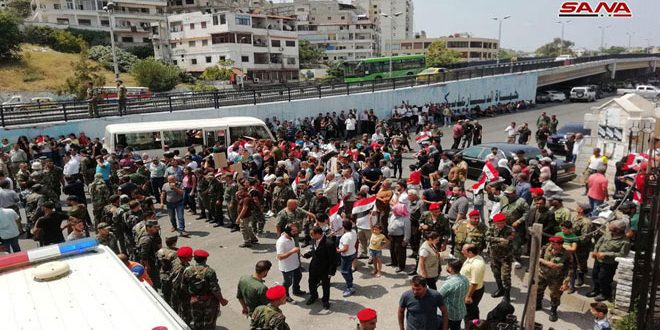 أهالي كفريا والفوعة ينالون الحرية بعد ثلاث سنوات من الحصار الارهابي