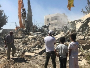 Roboh Rumah Sendiri, Elak Denda Israel