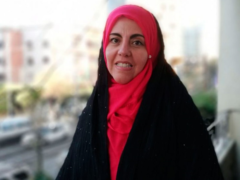 Periodista Musulmana Publica libro “El Islam detrás del Velo” 