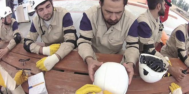  إسرائيل تجلي 800 من عناصر ما يسمى “الخوذ البيضاء” بطلب من أمريكا