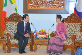 ေဒၚေအာင္ဆန္းစုၾကည္ လာအုိႏိုင္ငံျခားေရး ဝန္ႀကီးကို လက္ခံေတြ႕ဆံု