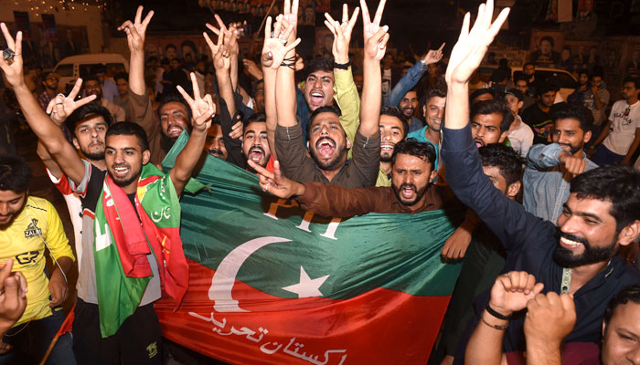 تحریک انصاف قومی اسمبلی میں سب سے بڑی جماعت بن کر سامنے آگئی