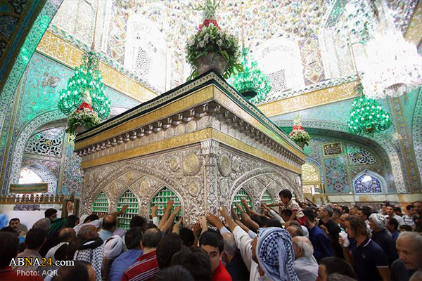African perspicacious people visits Imam Reza Holy Shrine