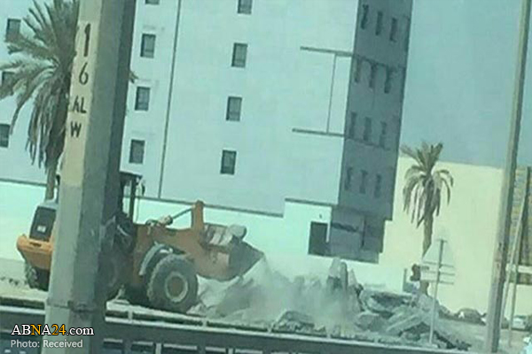 Manama’s bulldozers plow through foundation for previously razed Shiite mosque