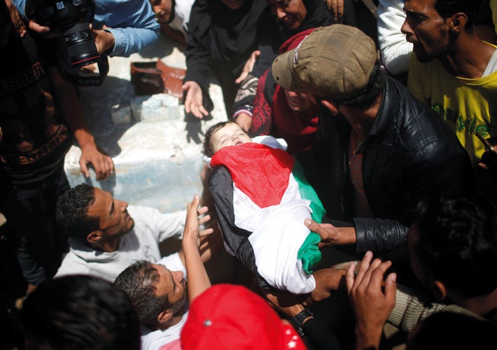 استشهاد فلسطينية ورضيعتها في غارة إسرائيلية على غزة