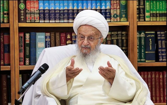 آیت اللہ ناصر مکارم شیرازی: علوم اسلامی رضوی یونیورسٹی میں دینی مراکز کی ثقافت رائج ہونی چاہئے