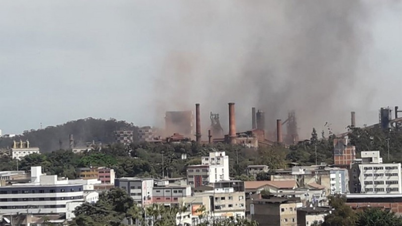 Explosão em unidade da Usiminas em Ipatinga deixa pelo menos 30 feridos