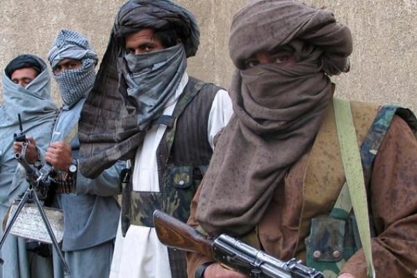 افغانستان میں خودکش دھماکوں اور جھڑپوں میں24 افراد ہلاک