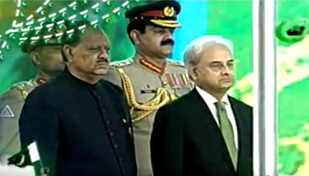 پاکستان میں 71واں یوم آزادی قومی جوش و جذبے کے ساتھ منایا جارہا ہے
