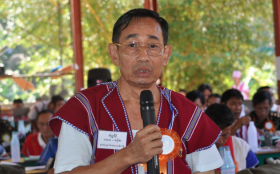 ပဒိုမန္းၿငိမ္းေမာင္အပါအဝင္ငါးဦးကို အမႈဖြင့္ႏိုင္ေရး ဥပေဒ႐ံုးအႀကံဉာဏ္ေတာင္းခံထားဟု ဟသၤာတၿမိဳ႕နယ္အုပ္ခ်ဳပ္ေရးမွဴးေျပာ