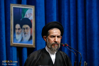 テヘラン金曜礼拝、「イランは敵の経済的な陰謀に対抗する力がある」