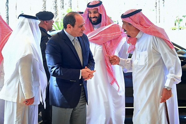صدی کے سازشی معاملے کو مکمل کرنے کے لئے مصری صدر کی 4 فریقی اجلاس بلانے کی کوشش