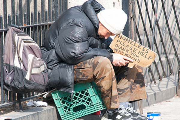 世界で、およそ２０億人が貧困状態