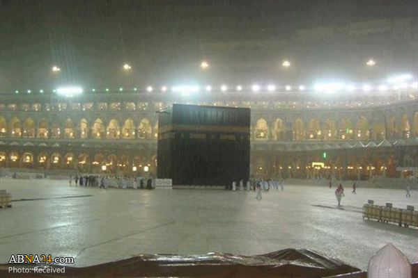 Heavy storm surprises Hajj pilgrims in mecca / Video