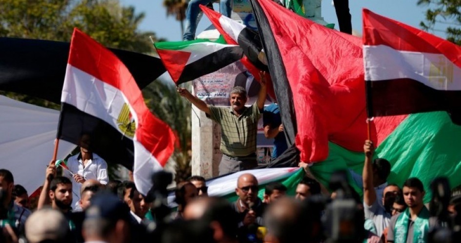 الاحتلال الاسرائيلي يشرع قانونا يفرض عقوبات على من يرفع علم فلسطين