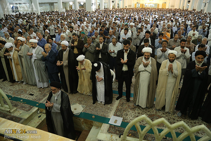Celebración de la Oración comunitaria del 'Eid al-Fitr en el Santuario de Sayyeda Maasuma (P), Qom