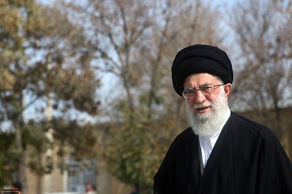 سیاسەتی ئەمریکا، شەڕخوازی و داکۆکی کردن لە زاڵمانە