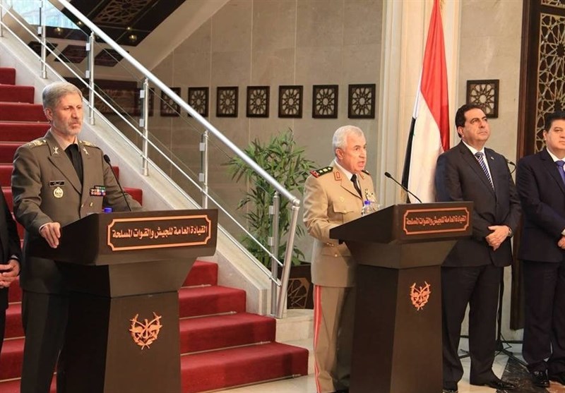 وزير الدفاع السوري: إدلب ستعود إلى حضن الوطن إما بالمصالحات أو بالقوة