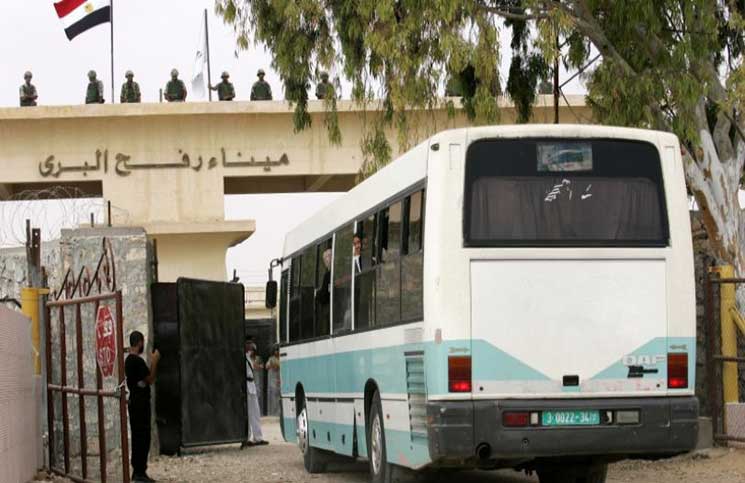 مصر تفتح معبر رفح لعودة "الحجاج الفلسطينيين"