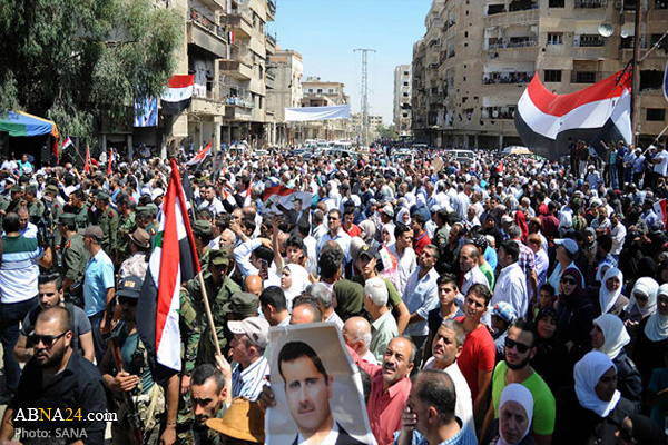 Syrian displaced people return homes in Darayia / Pics