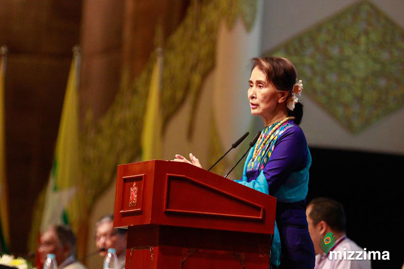 ေဒၚလာေစ်းအတက္အက်တြင္ ျမန္မာႏိုင္ငံ၏ စီးပြားေရး ေတာင့္တင္းခိုင္မာမႈမရွိ၍ ဂယက္႐ိုက္ေနဟု အတိုင္ပင္ခံပုဂၢိဳလ္ေျပာၾကား