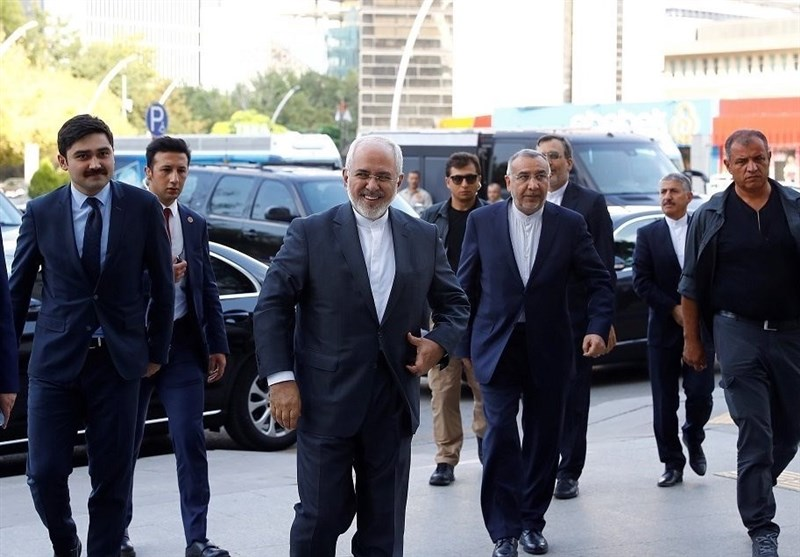 ظريف يصل الى تركيا ويلتقي الرئيس أردوغان