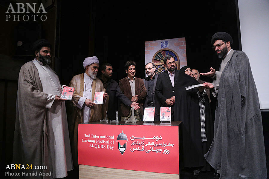 تقرير مصور/ مراسم تكريم المنتخبين في المهرجان الثاني الدولي لـ"کاریکاتیر" يوم القدس العالمي 