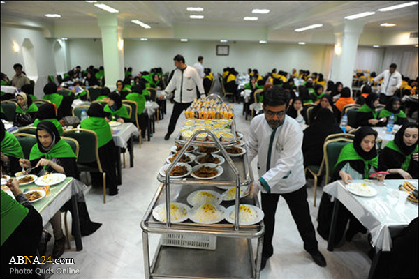 30,000 pilgrims served at Razavi banquet hall every day