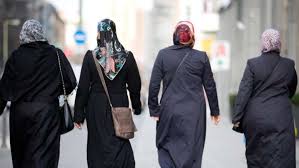 Große Mehrheit lehnt Einwanderungsstopp für Muslime ab 