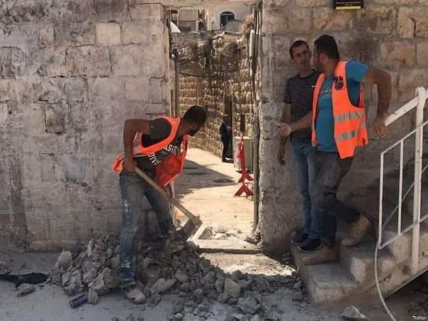 Israel Tebuk Tembok Kota Lama